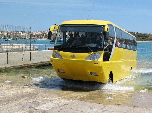 Bus Anfibio 007